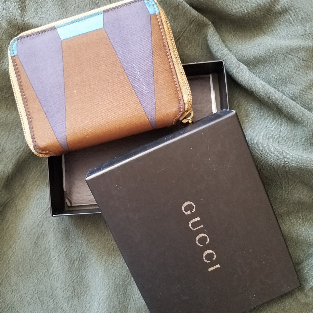 Gucci wallet